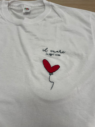 T-shirt ricamata